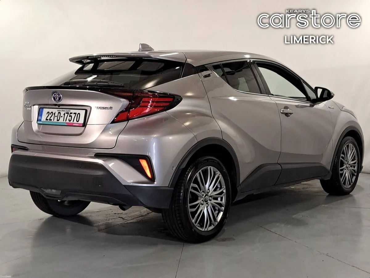 Toyota C-HR 1.8 HYBRID SOL - Image 3