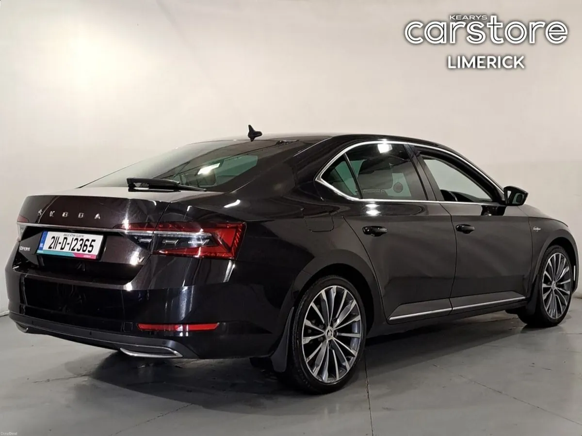 Skoda Superb SUPERB L&K 1.4TSI 218HP iV DSG - Image 3