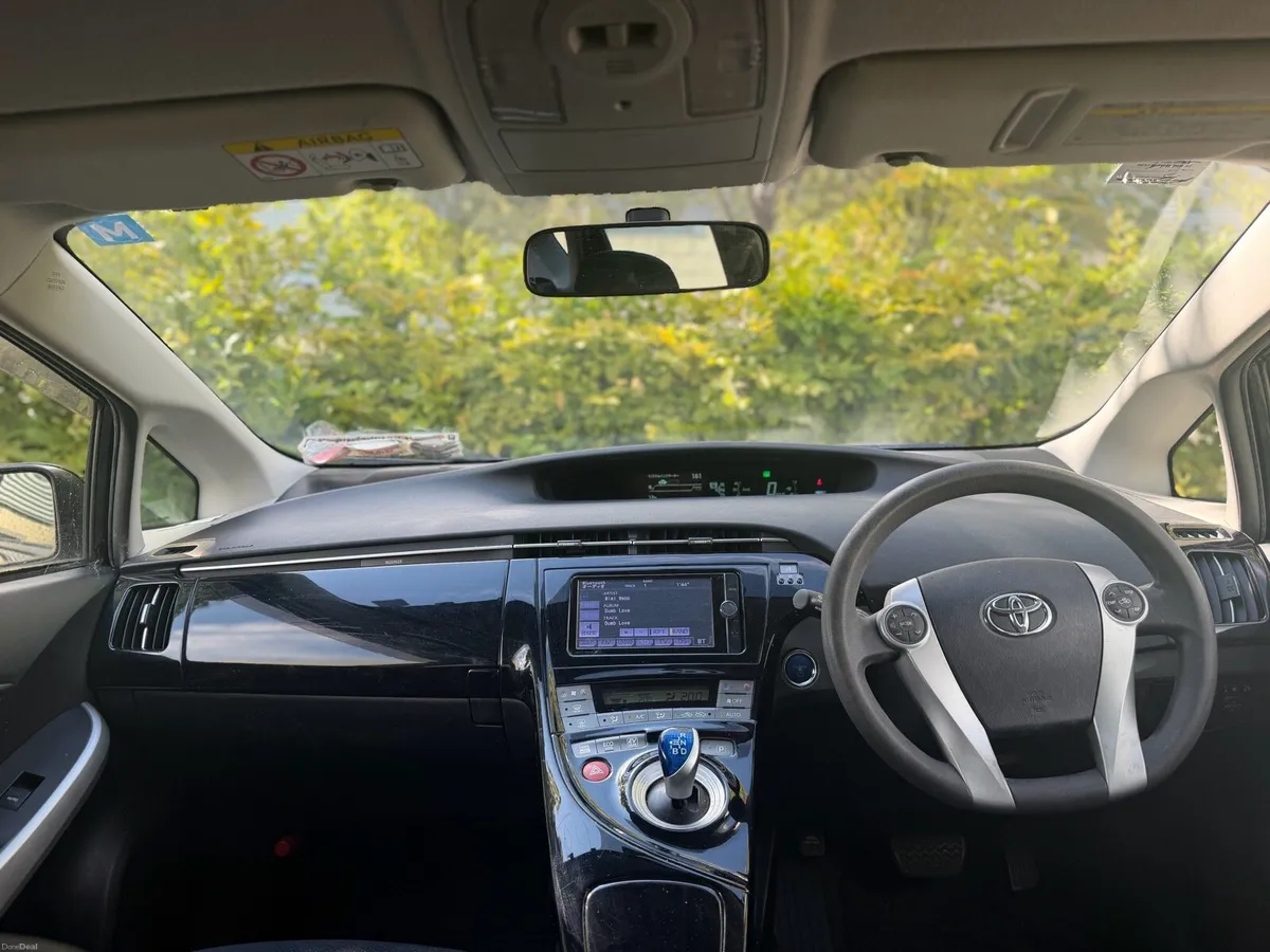 Toyota Prius - Image 6
