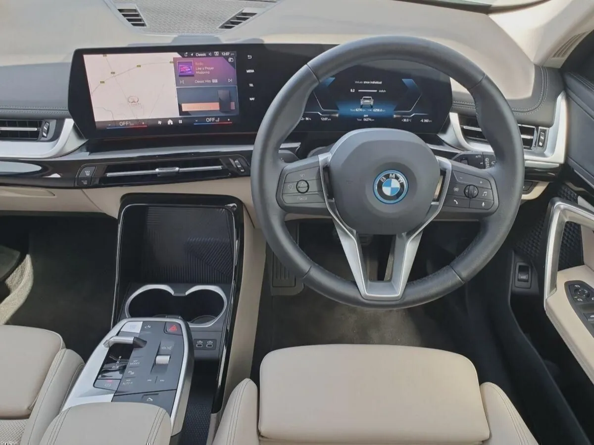 BMW iX1 eDrive20 xLine - Image 5
