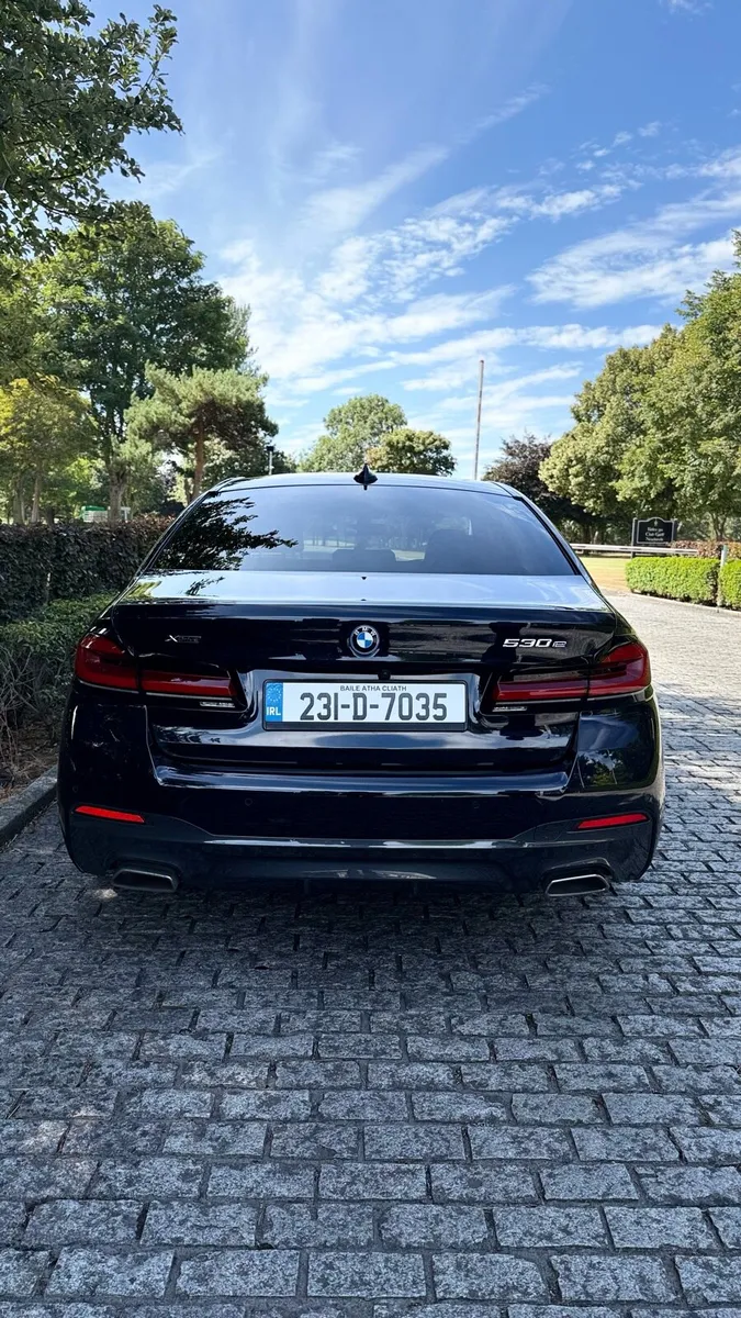 2023 Bmw 530e M-Sport Lci Pro - Image 3