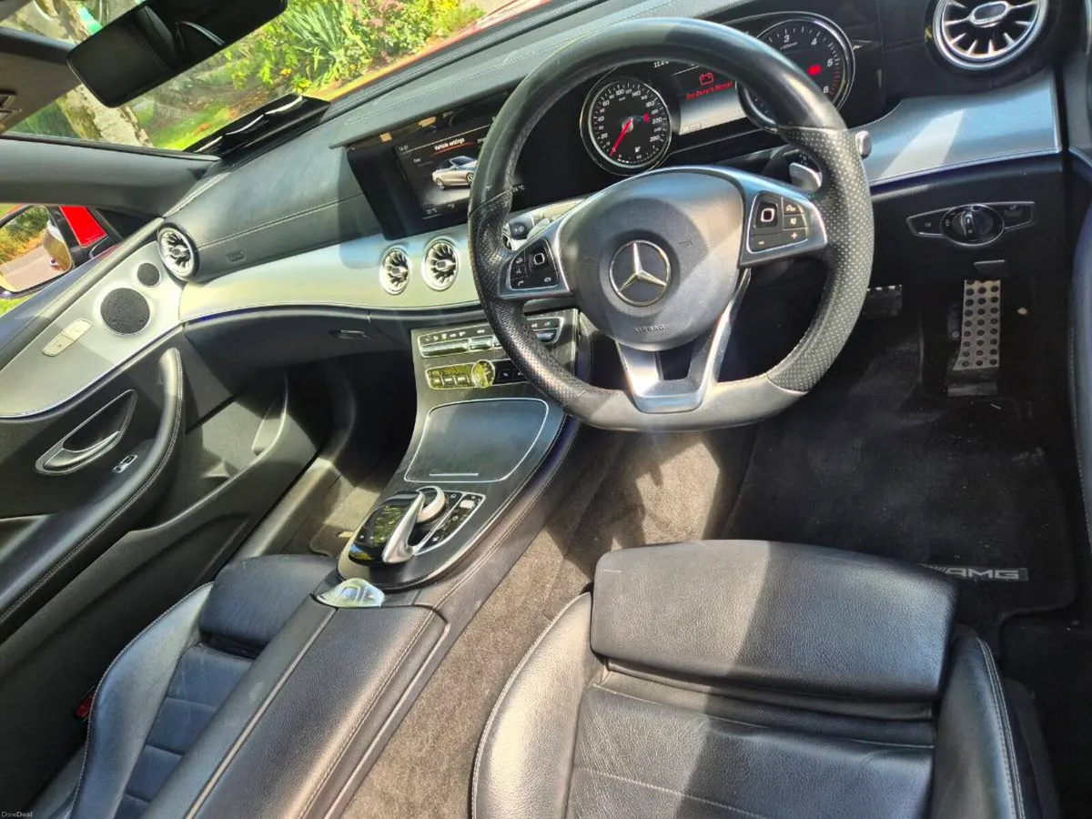 Mercedes E220 Cabrio - Image 6