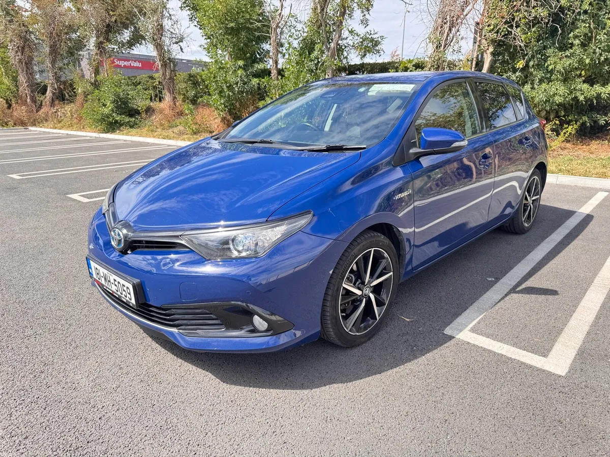 2018 Toyota Auris Hybrid 1.8 Automatic - Image 1