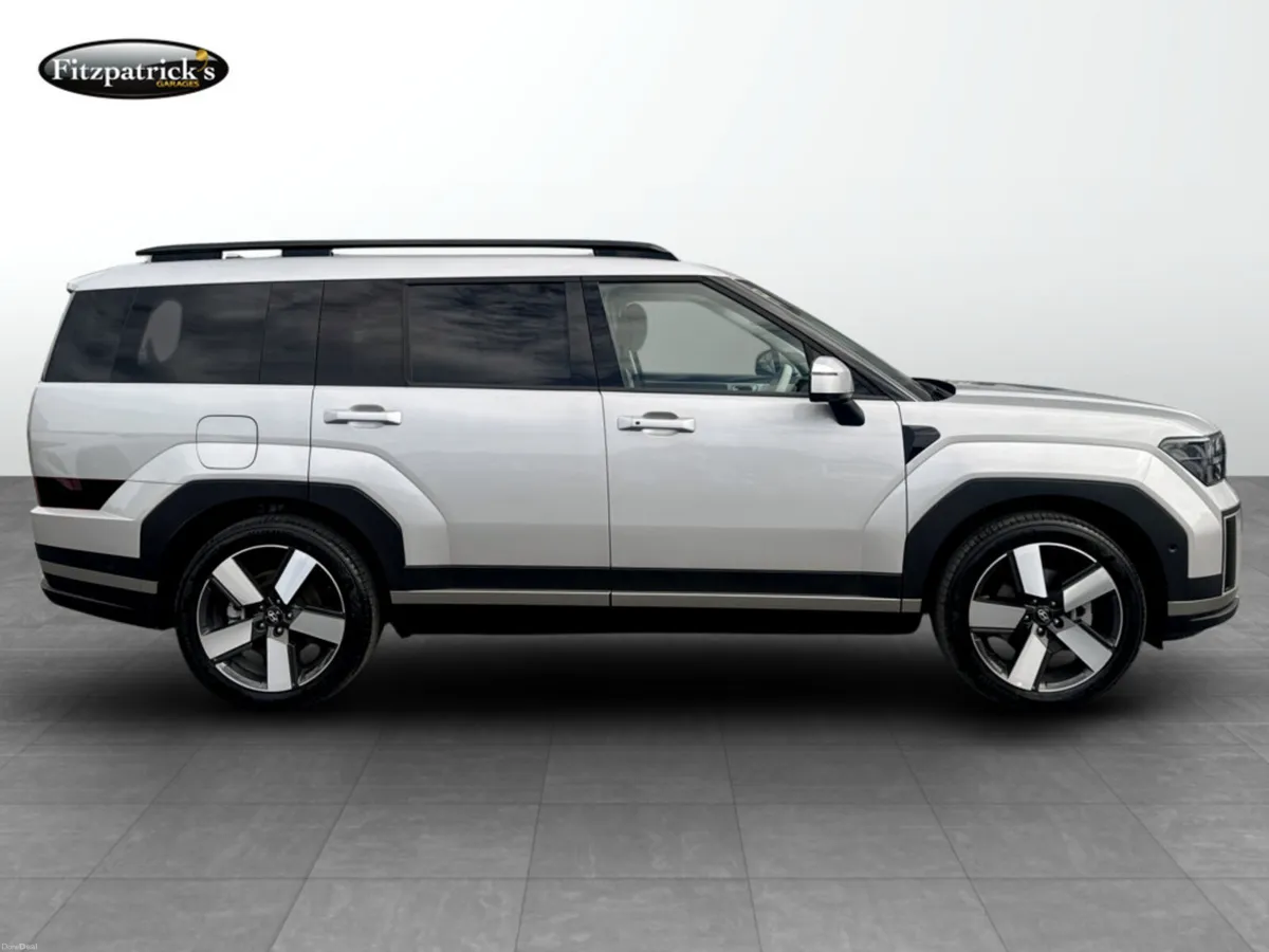 Santa Fe 1.6 Petrol Hybrid PHEV 4WD Premium - 262 - Image 2