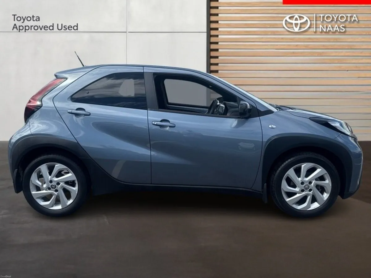 Toyota Aygo X PULSE *ORIGINAL IRISH CAR!* - Image 3