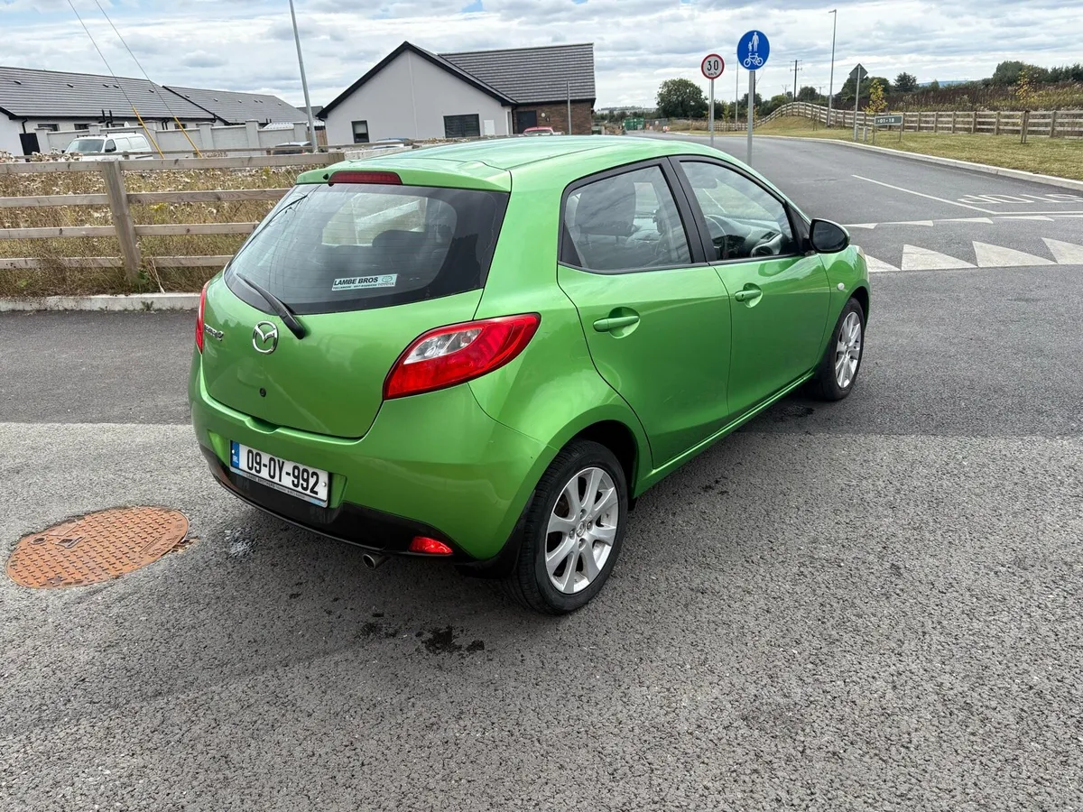 Mazda 2 - Image 5