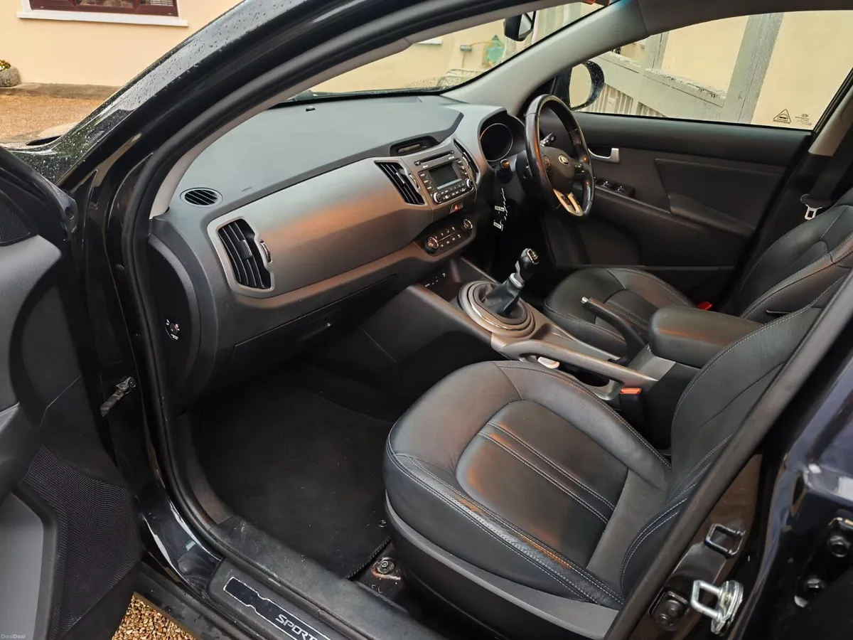 2015 Kia Sportage - Image 2