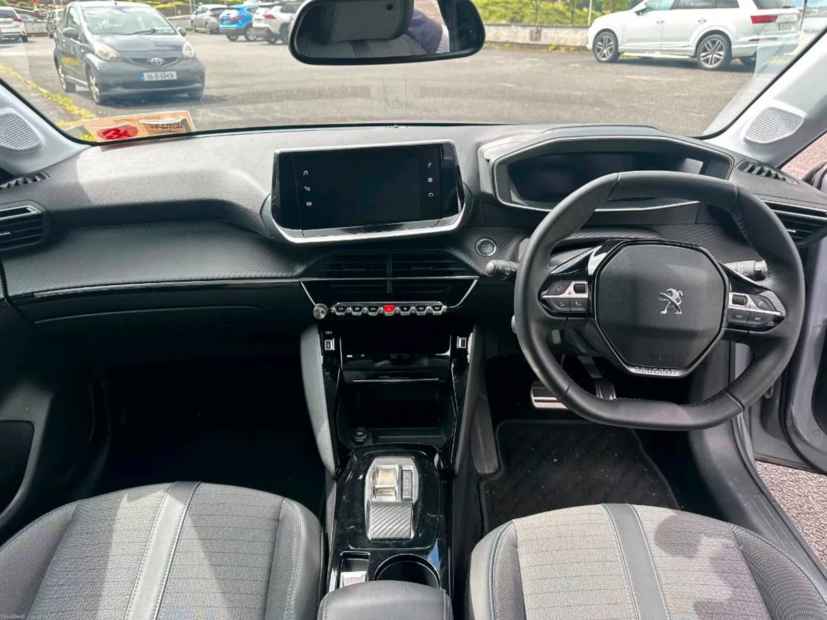 Peugeot e-208 Allure Pack 50kWh 136HP | 2023 - Image 6