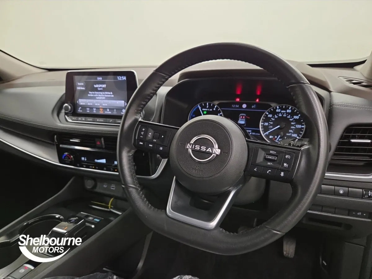 Nissan X-Trail Station Wagon Acenta Premium - Image 4