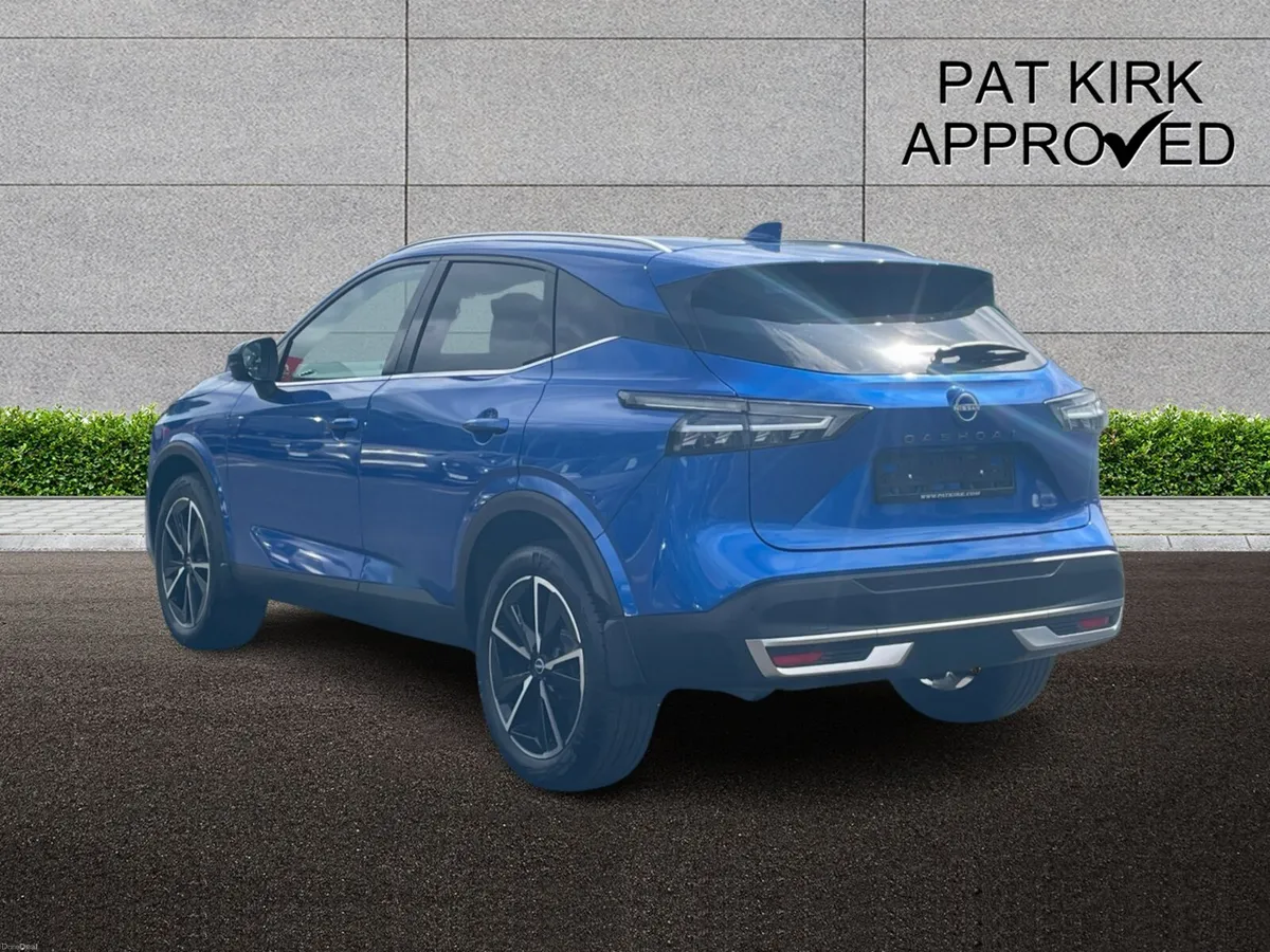 Nissan Qashqai Hatchback Tekna - Image 2