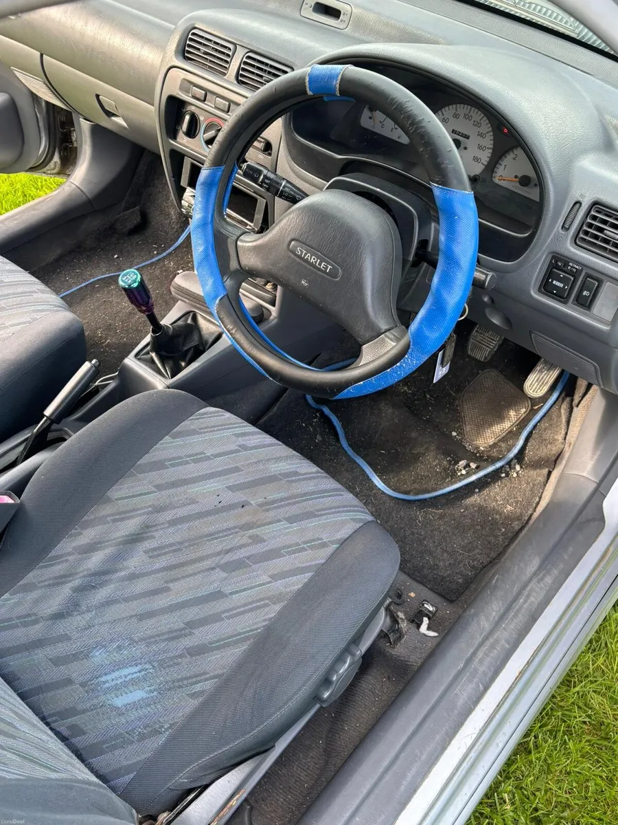 Toyota Starlet Glanza S - Image 3