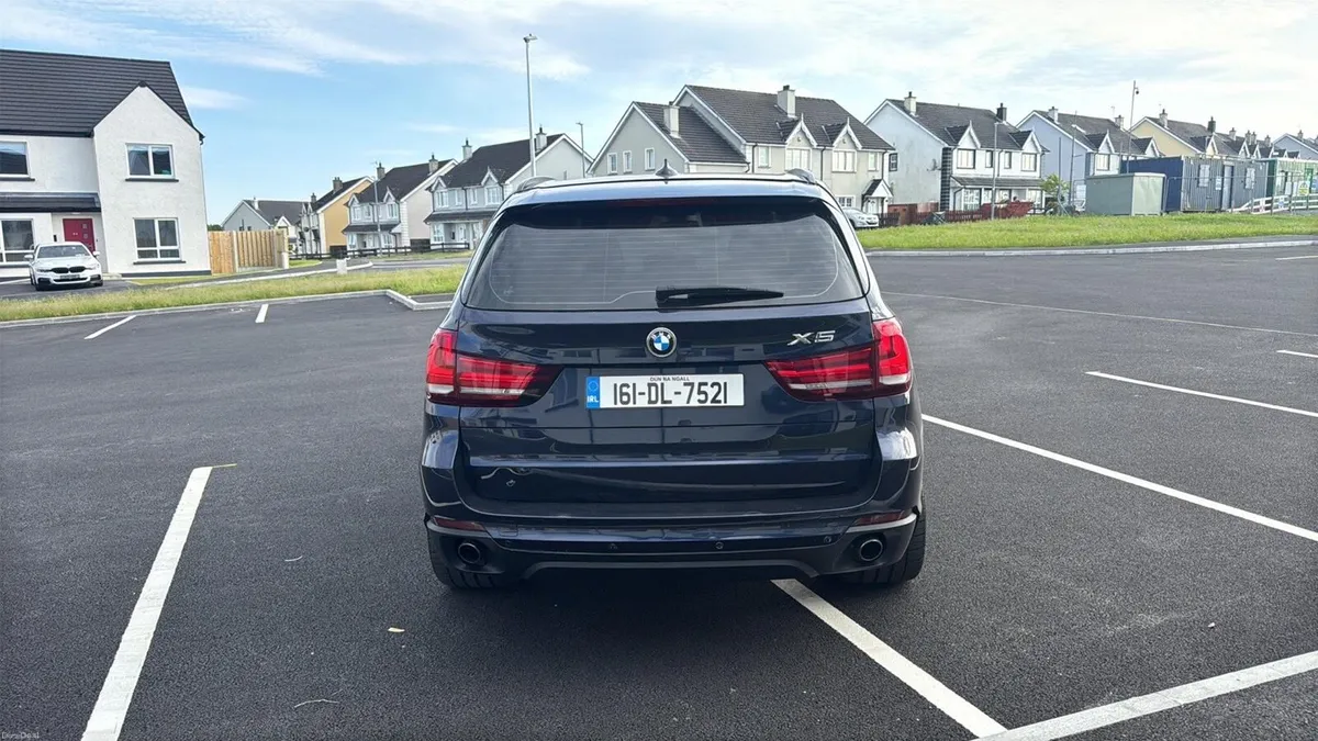 2016 BMW x5 - Image 2