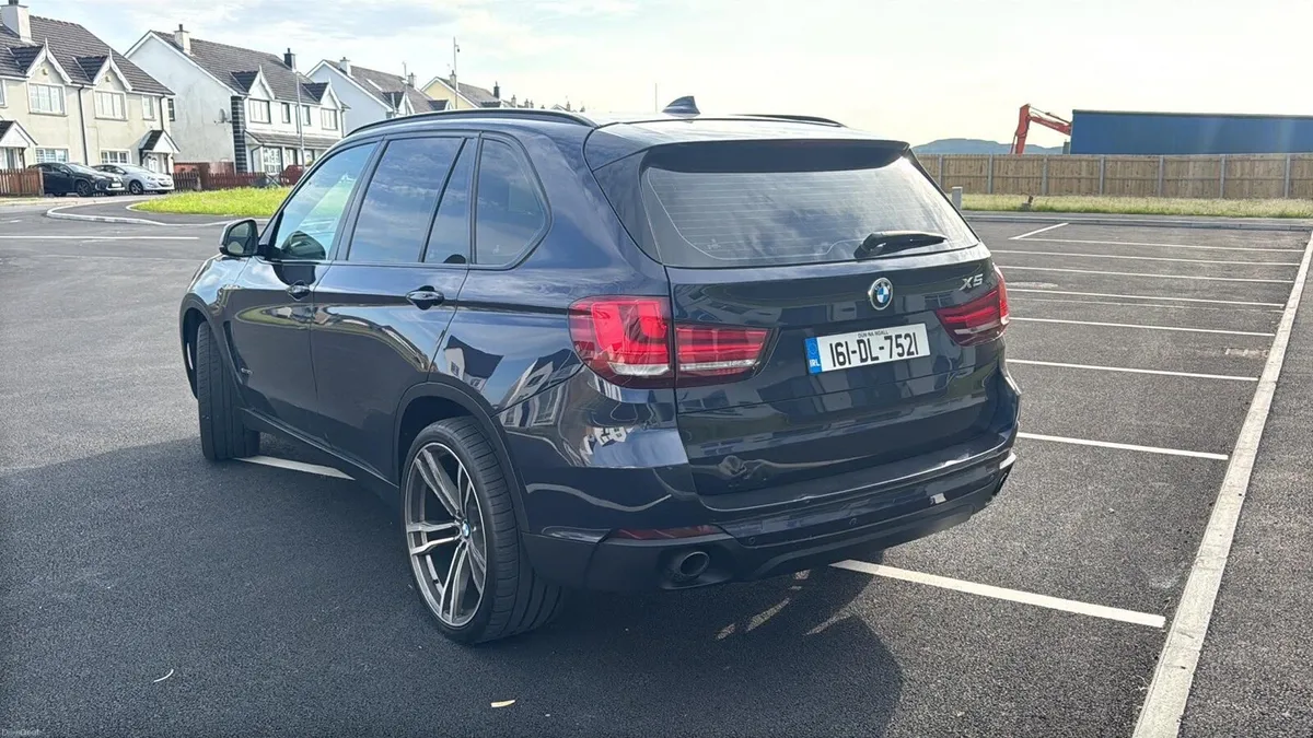 2016 BMW x5 - Image 5