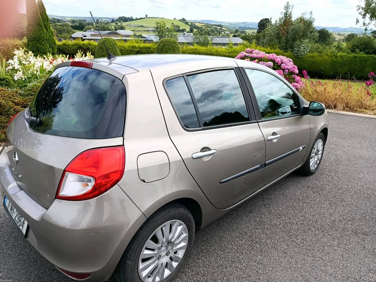 2011 Renault Clio Petrol NCT & Tax 10/26 - Image 5