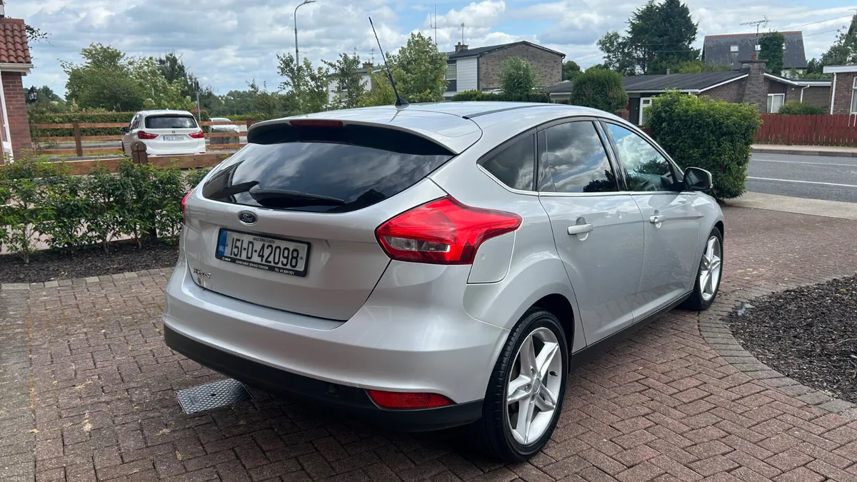 Ford Focus 1.6 petrol AUTOMATIC ( NCTd 08/27) - Image 3