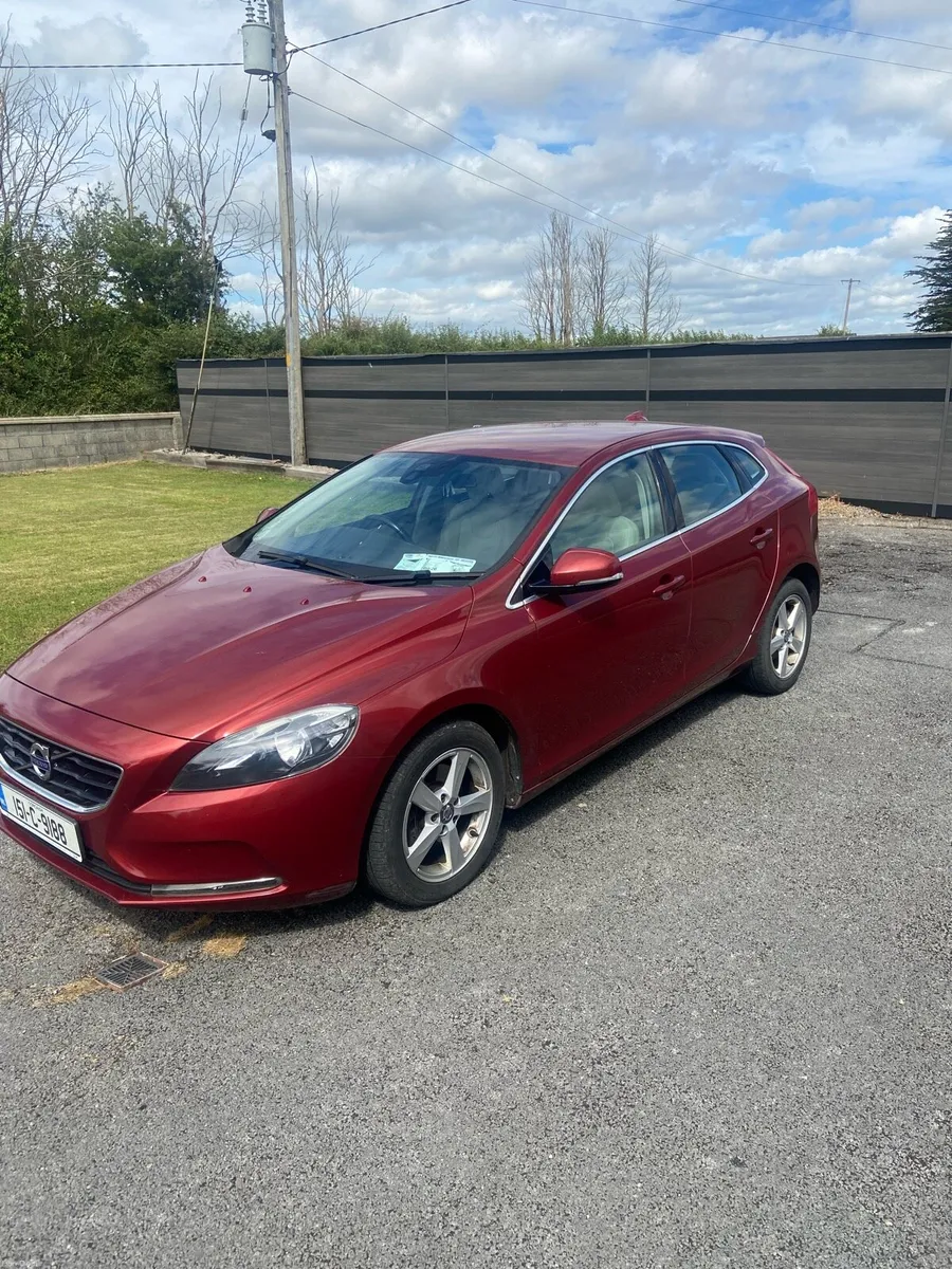 2015 (151) Volvo V40 - Image 3