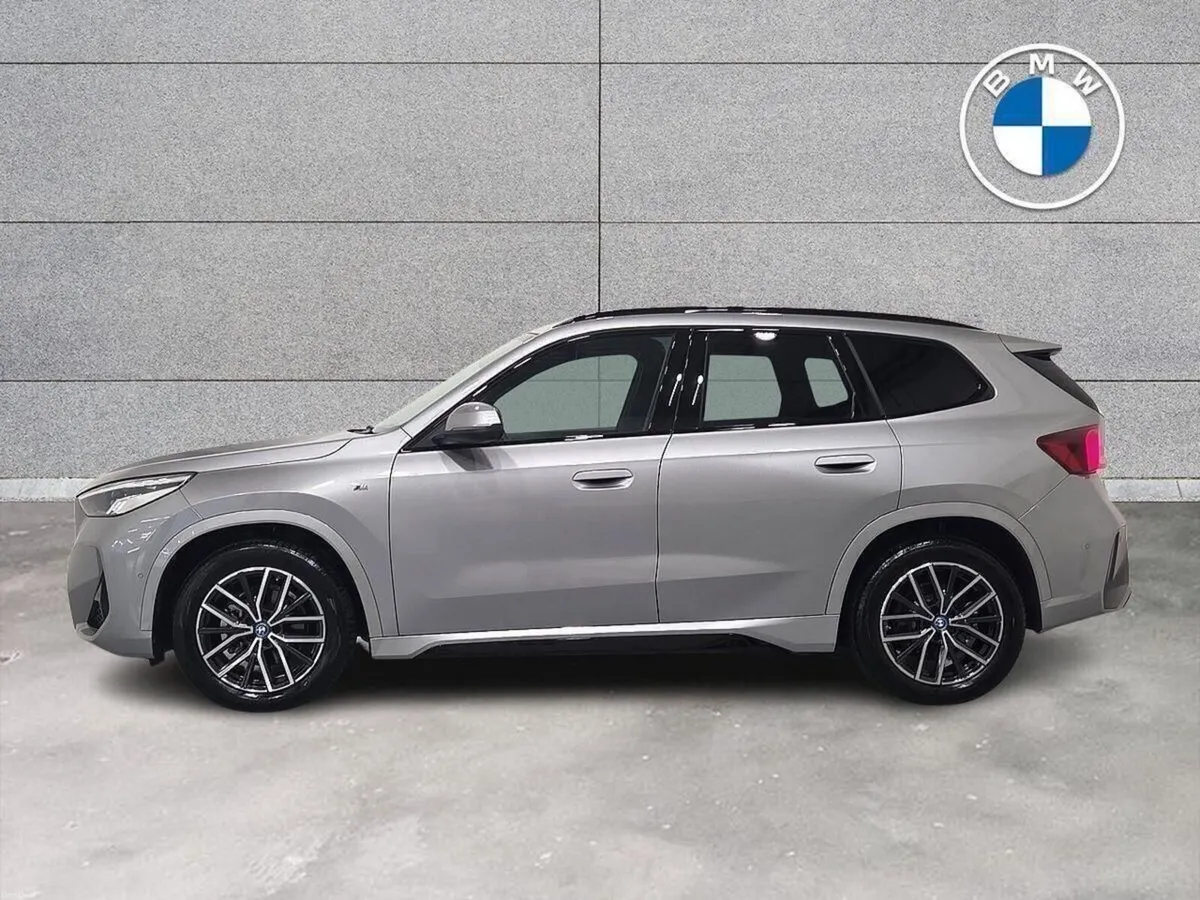BMW iX1 eDrive20 M Sport - Image 3