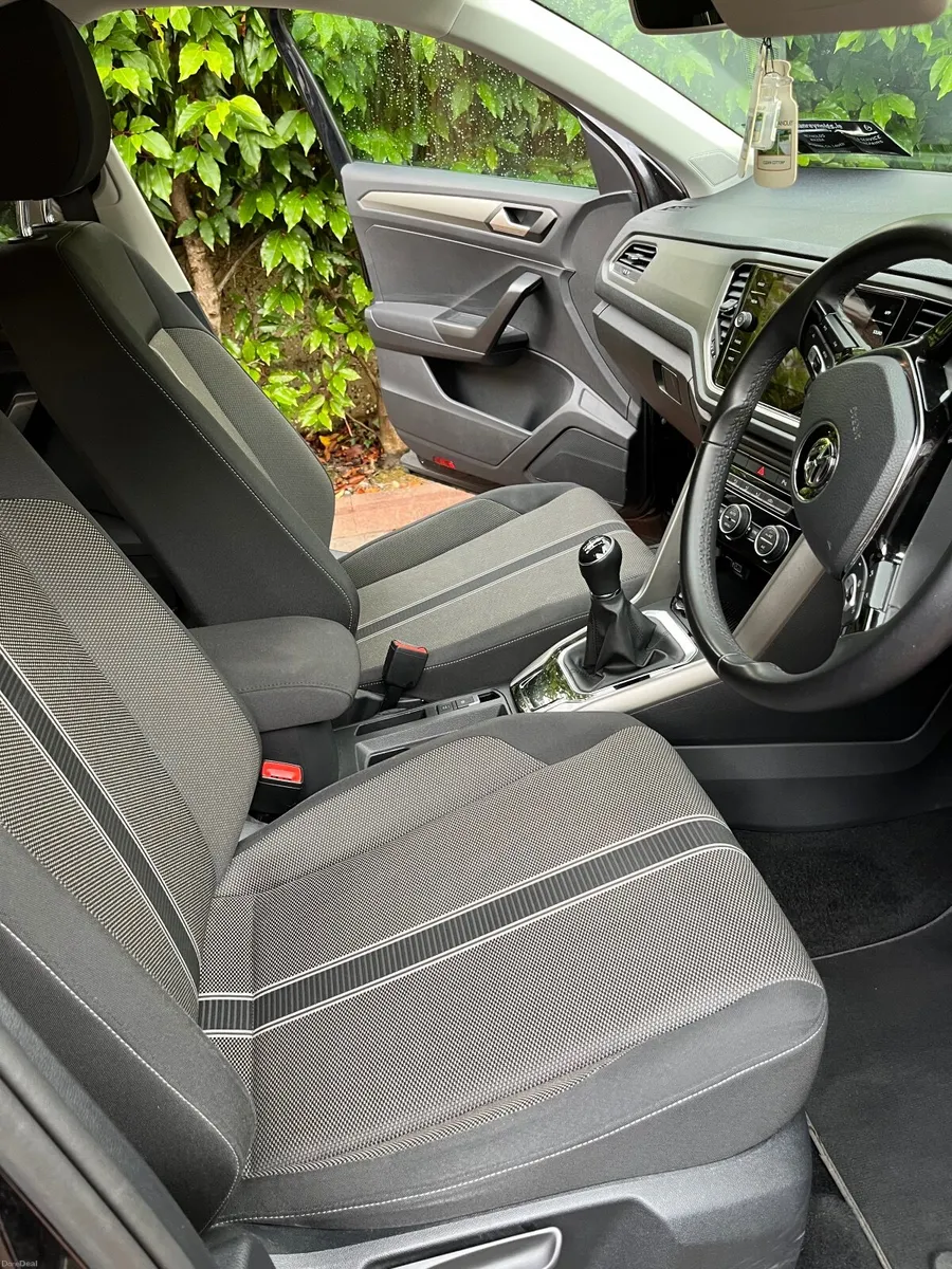 Volkswagen T-Roc 2020 - Image 6