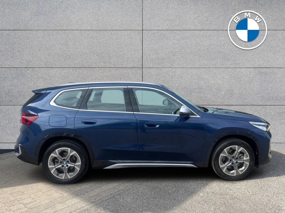 BMW X1 xDrive25e xLine - Image 3