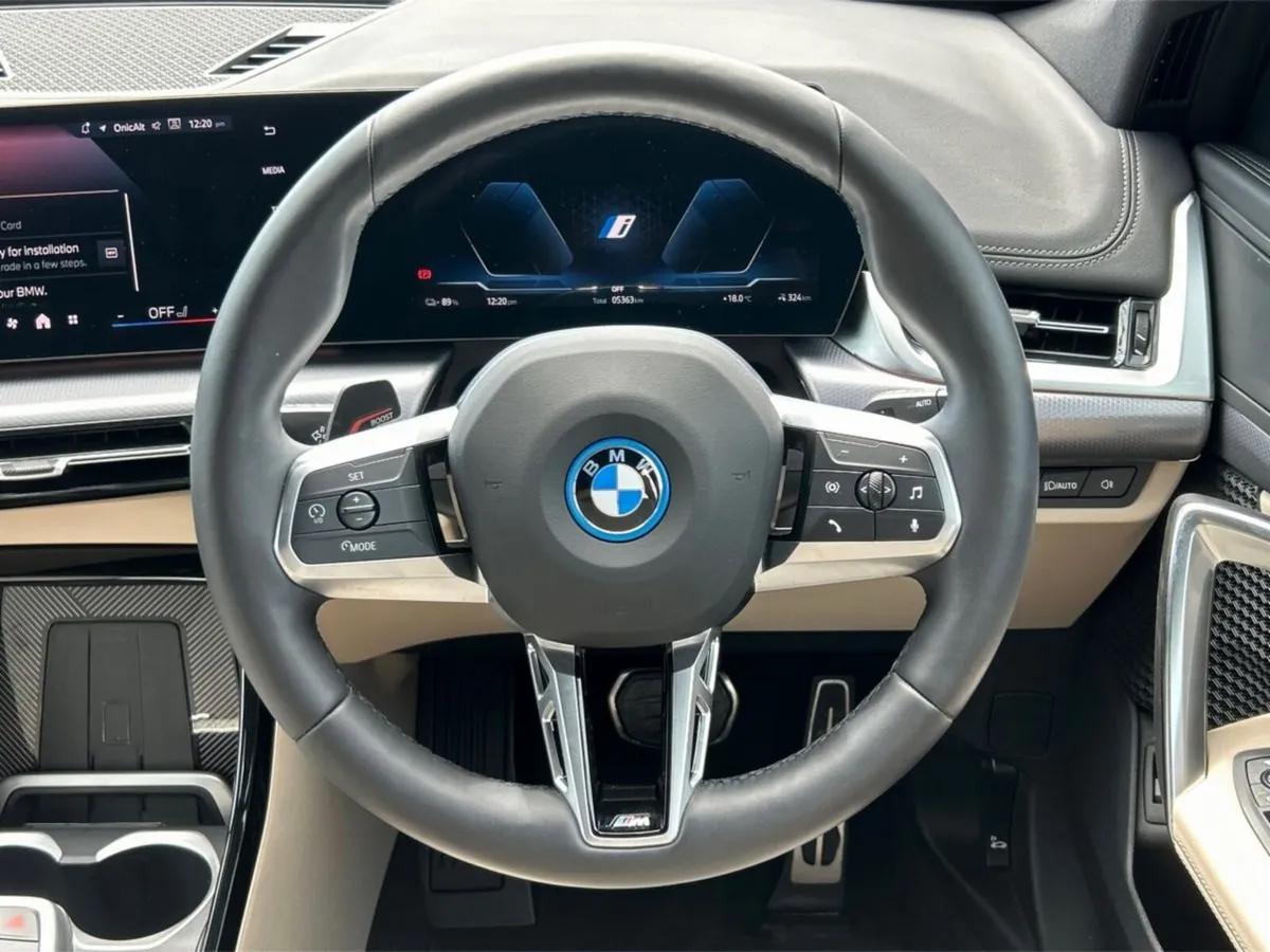 BMW iX1 eDrive20 M Sport - Image 5