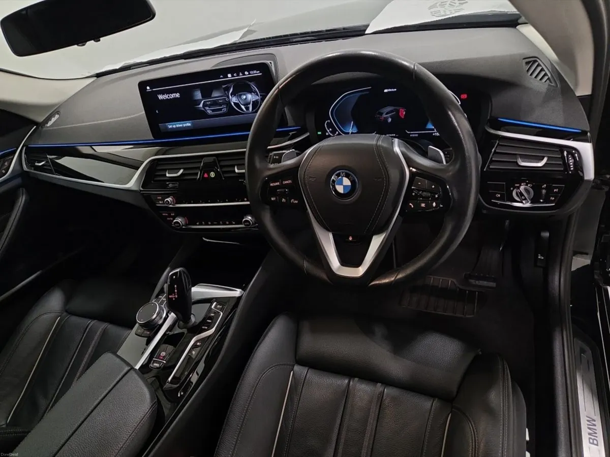 BMW 5-Series 530e SE Touring - Image 6