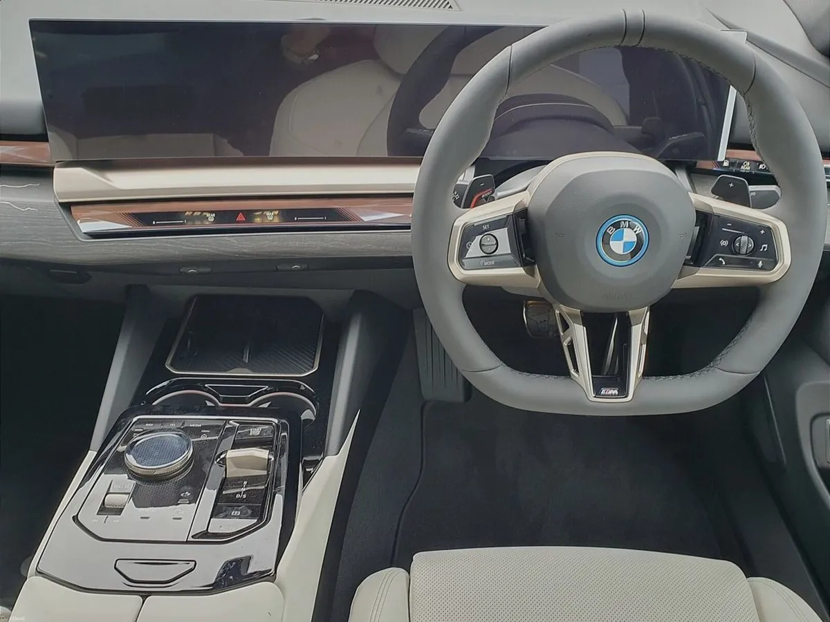 BMW 5-Series 530e M Sport Pro Saloon - Image 5