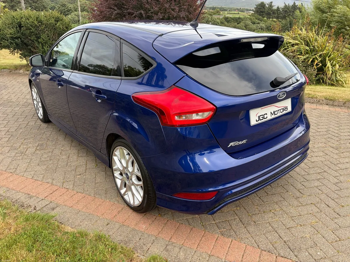 2017 FORD FOCUS ST-line - Image 4