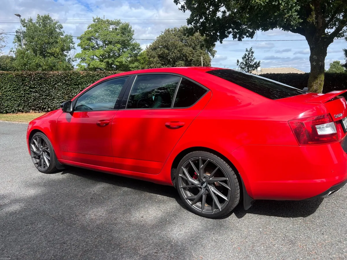 Skoda Octavia VRS 184bhp challenge edition - Image 2