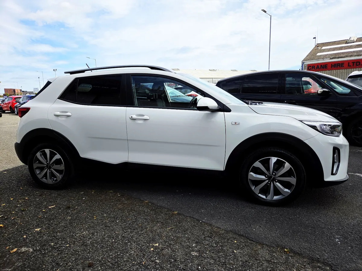 232 KIA STONIC H-Spec Low KM ServHist As New - Image 5