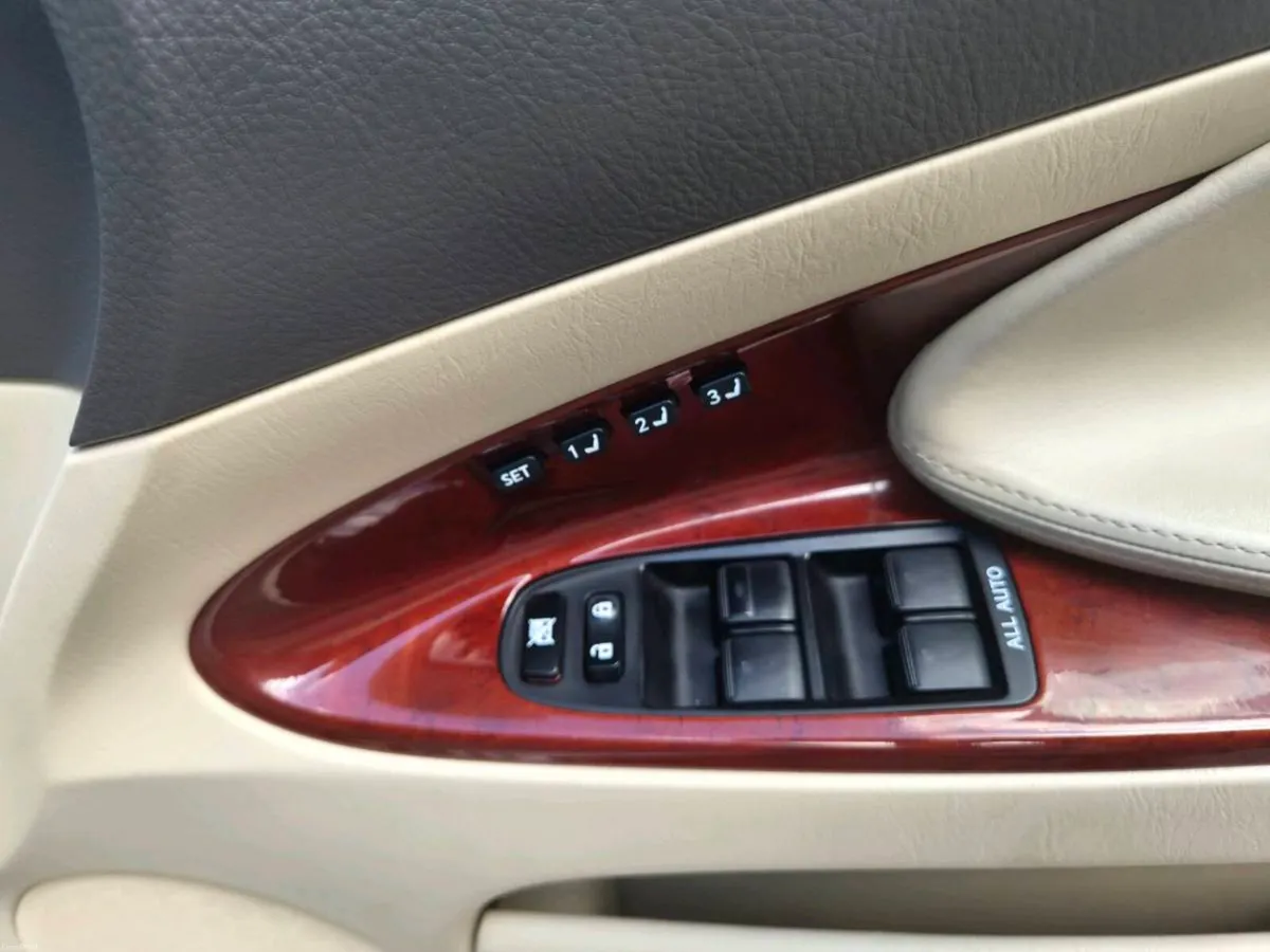 Lexus Gs450h Hybrid low mileage - Image 6