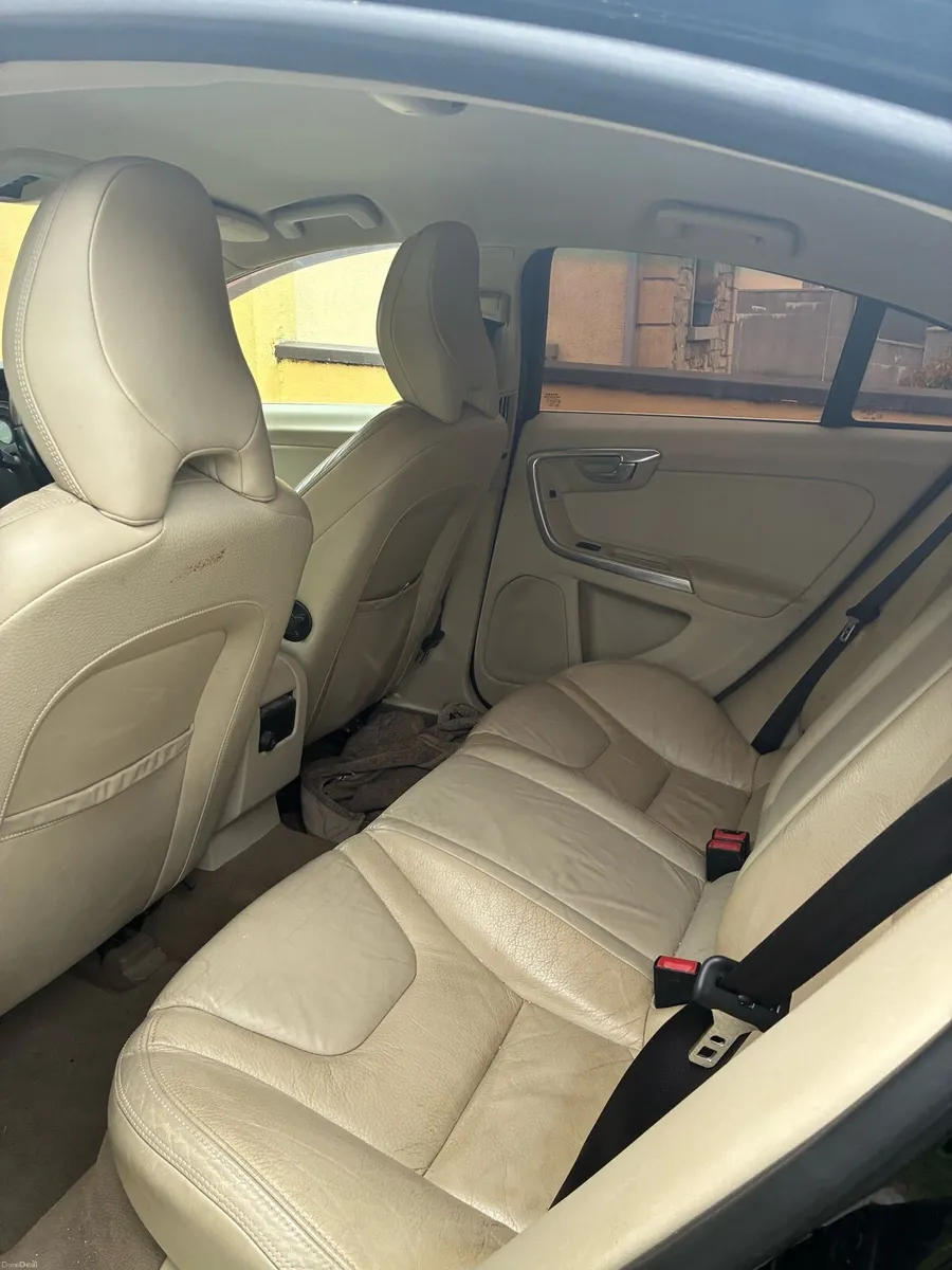 Volvo S60 - Image 6