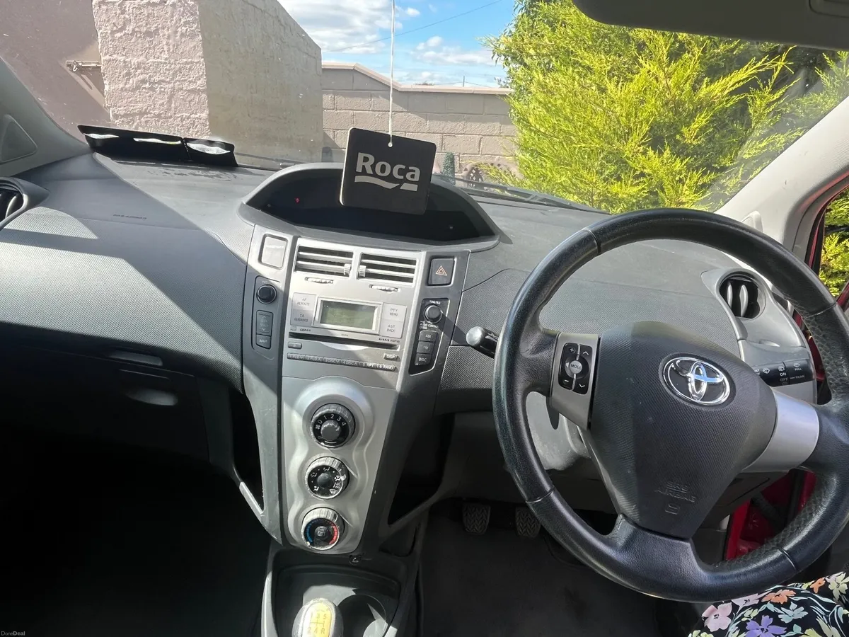 Toyota Yaris 2008 - Image 4