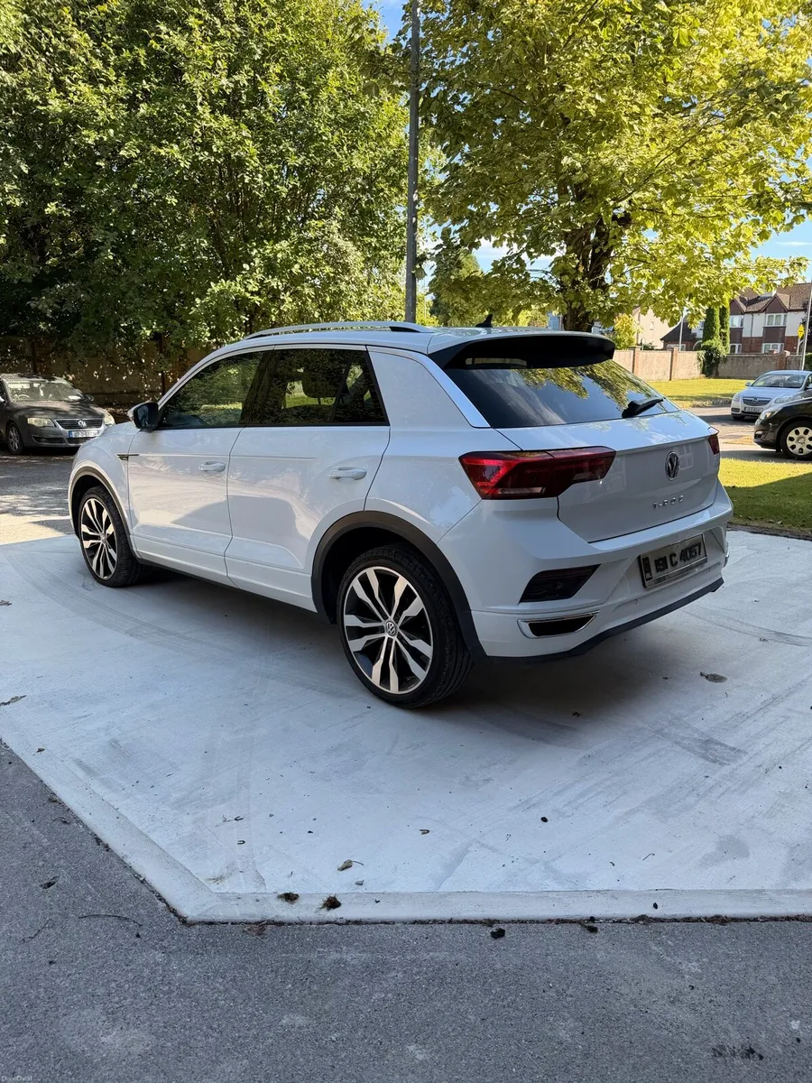VW T-Roc R-Line - Image 6