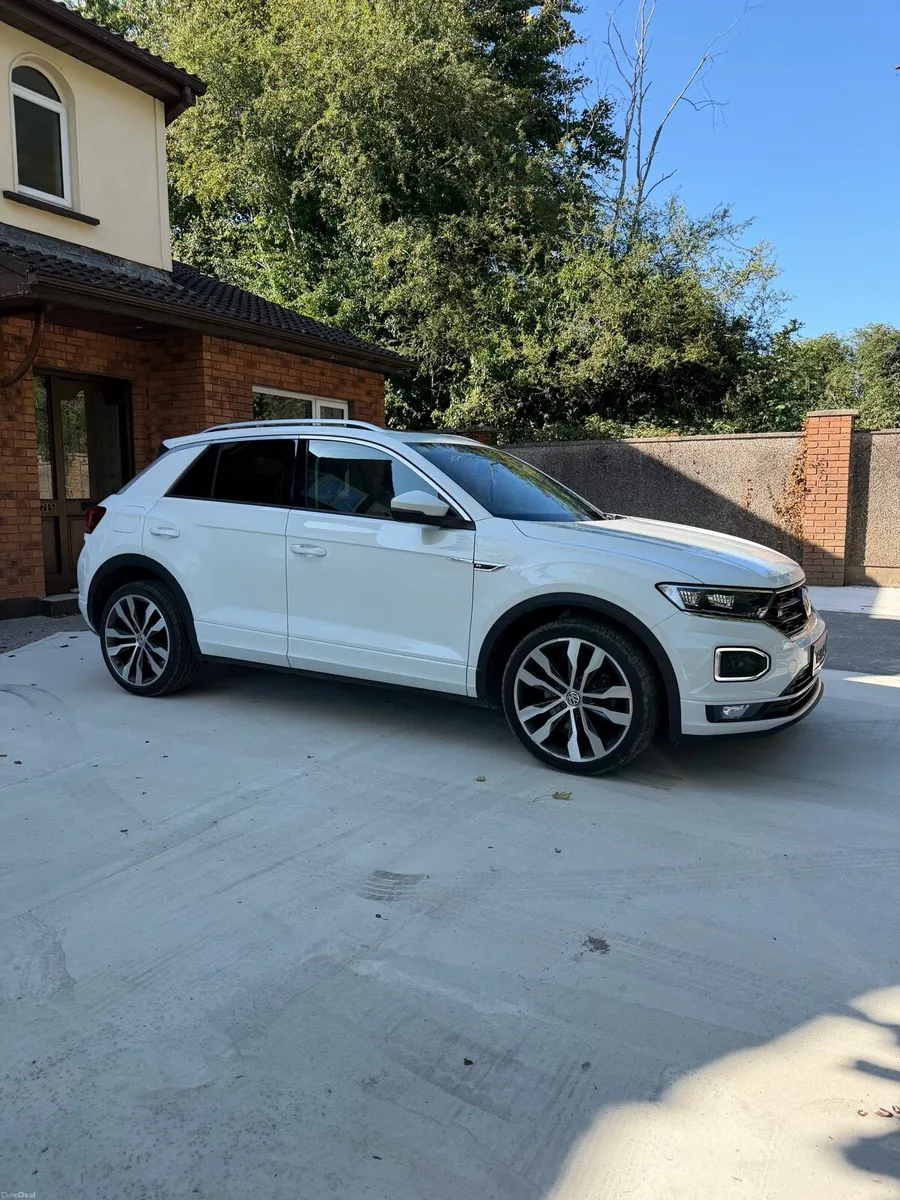 VW T-Roc R-Line - Image 4