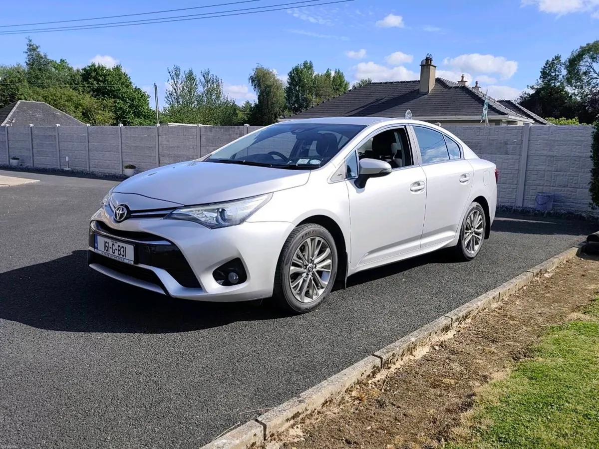 Toyota avensis 2.0 diesel - Image 5