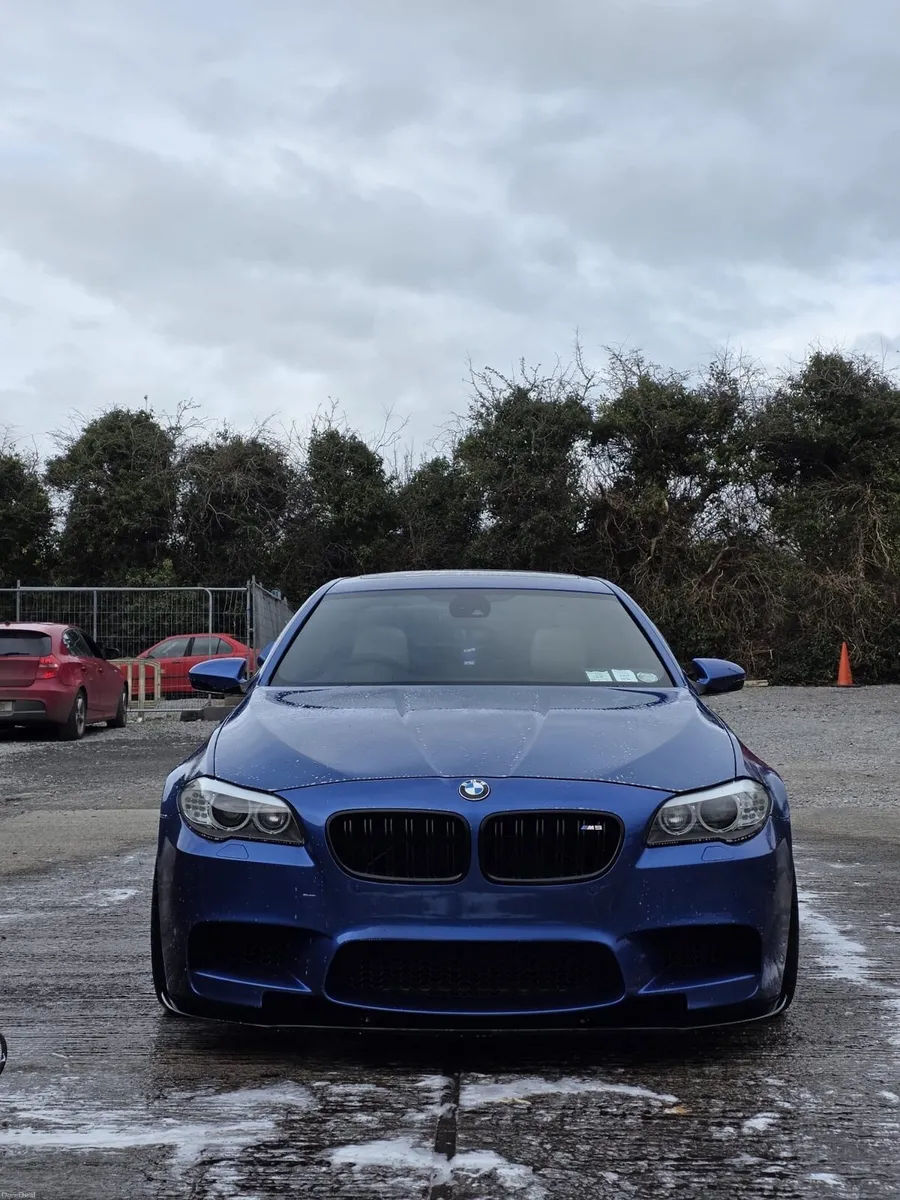 BMW M5 - Image 4