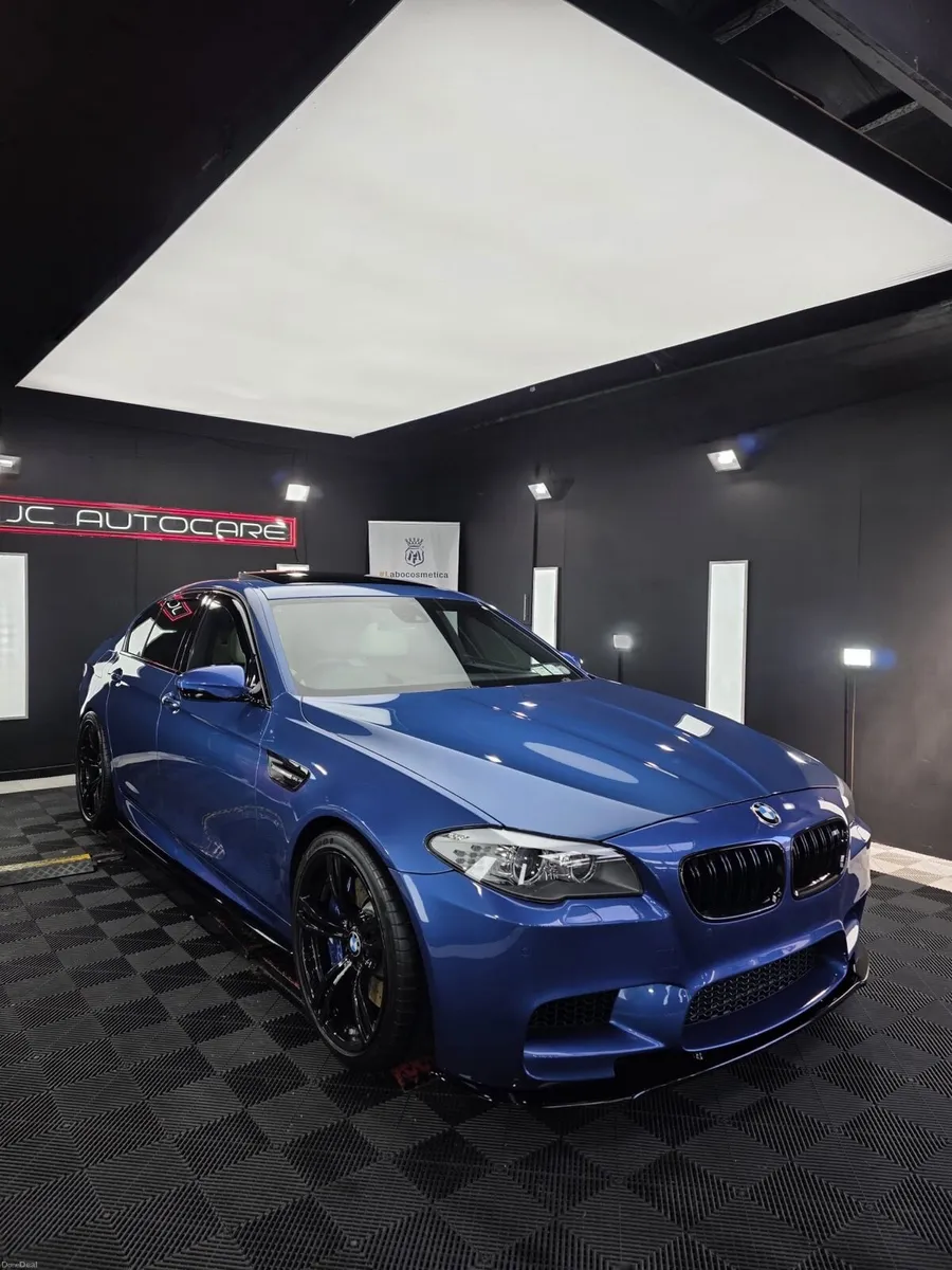 BMW M5 - Image 6