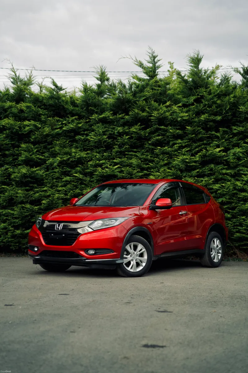 Honda Vezel Hybrid 2018 | Ultra Low Mileage - Image 1