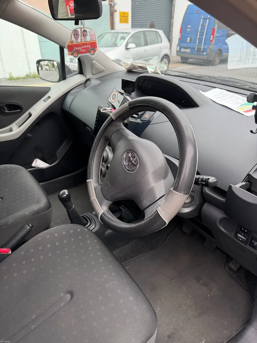 Toyota Yaris - Image 5