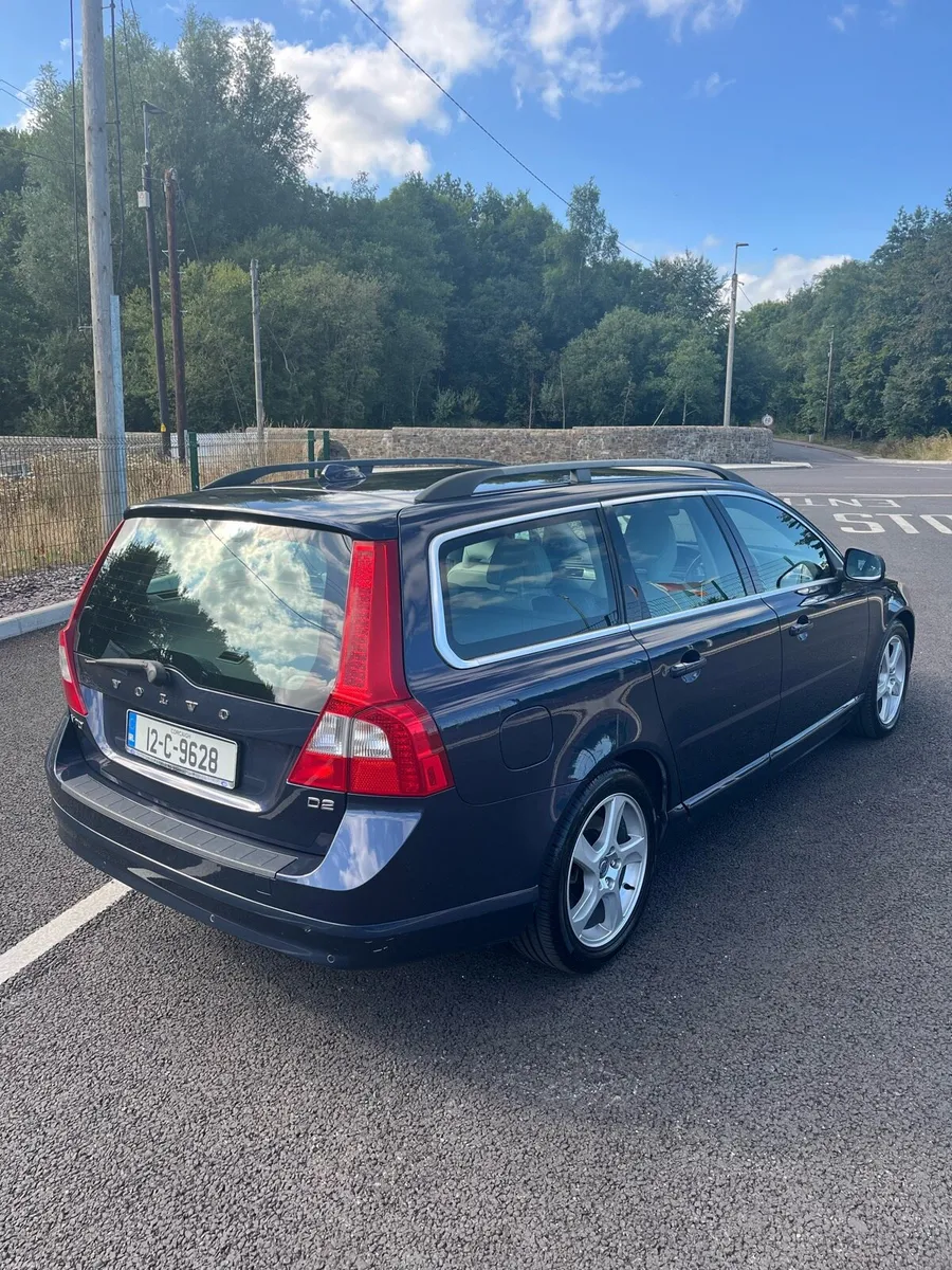 Volvo V70 - Image 6