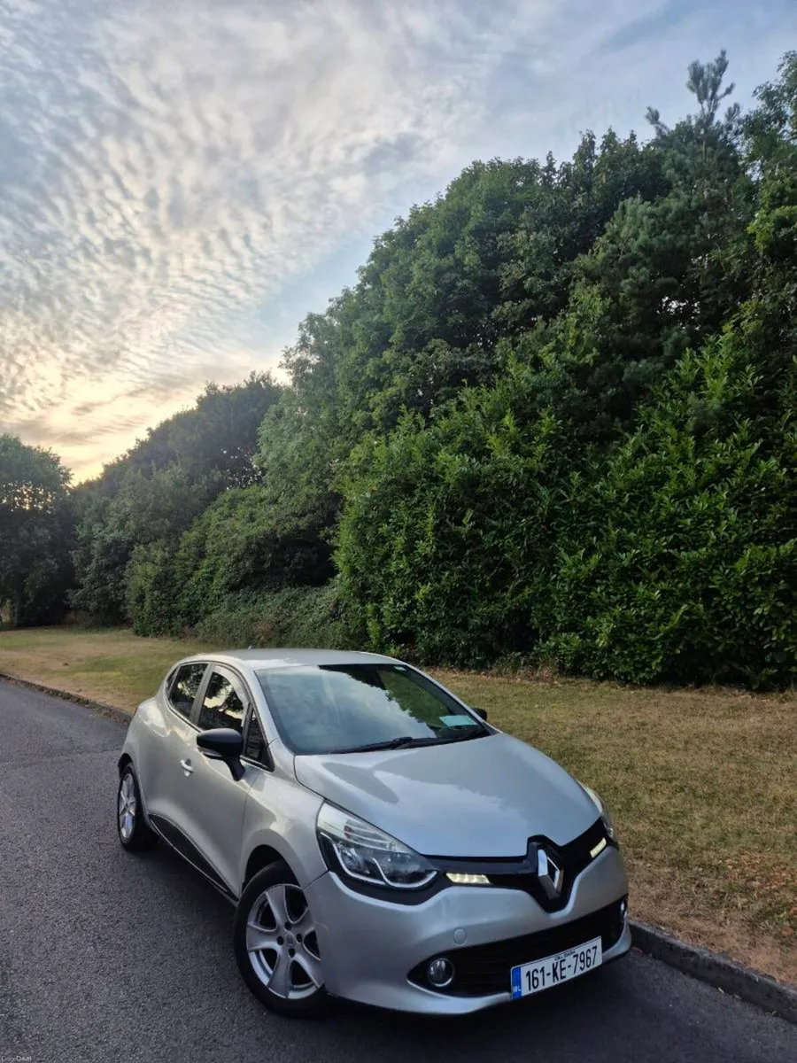 Renault Clio, 1.1L Perfect condition. Economical, - Image 3