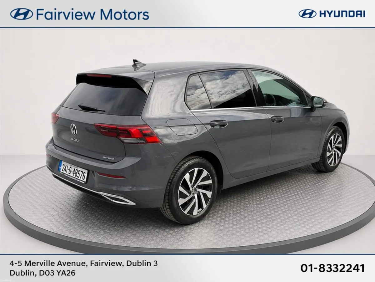 Volkswagen Golf 1.4 TSI STYLE 204PS Plug in Hybrid - Image 2
