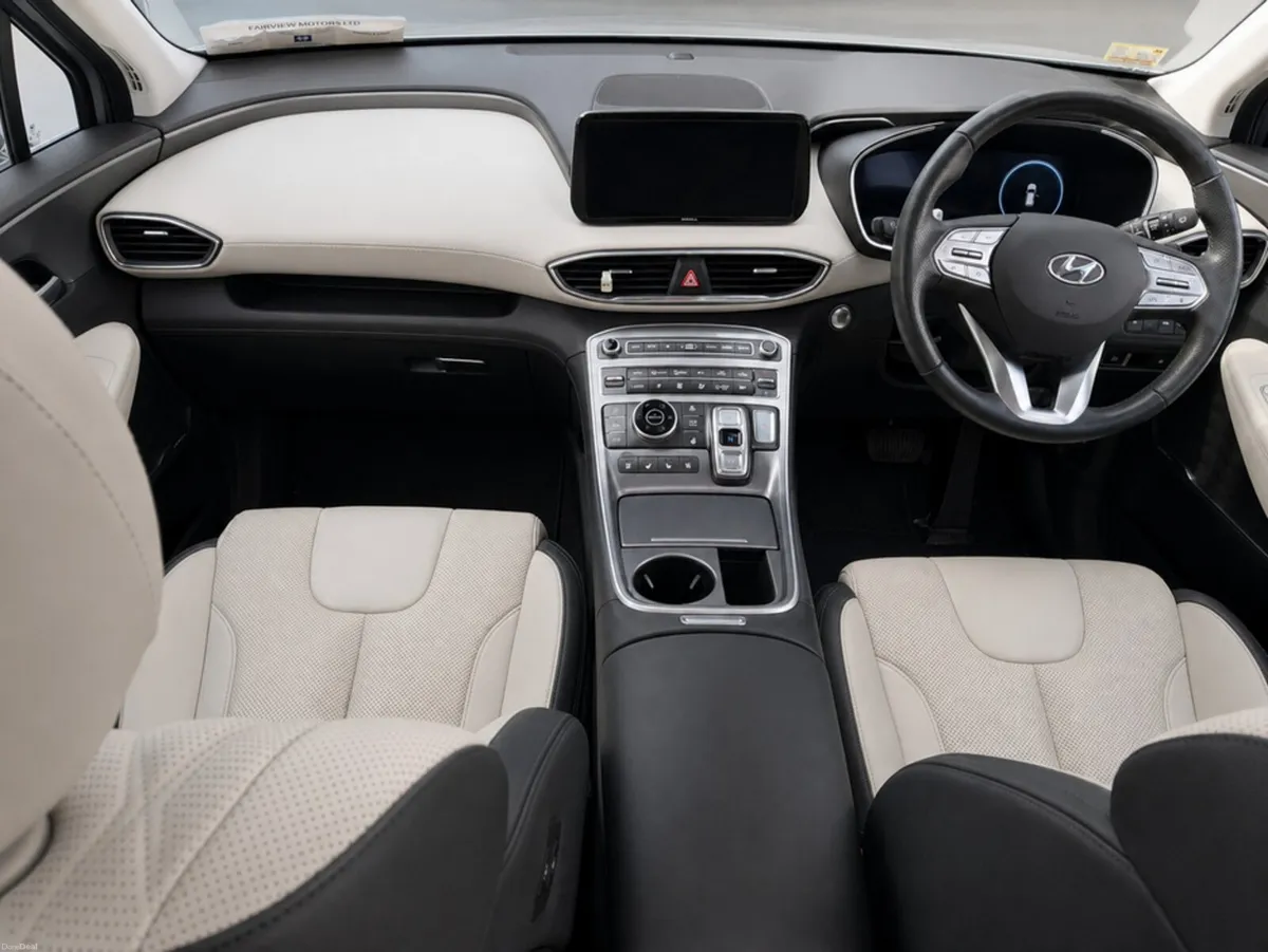 Hyundai Santa Fe PHEV 5DR AUTO - Image 5