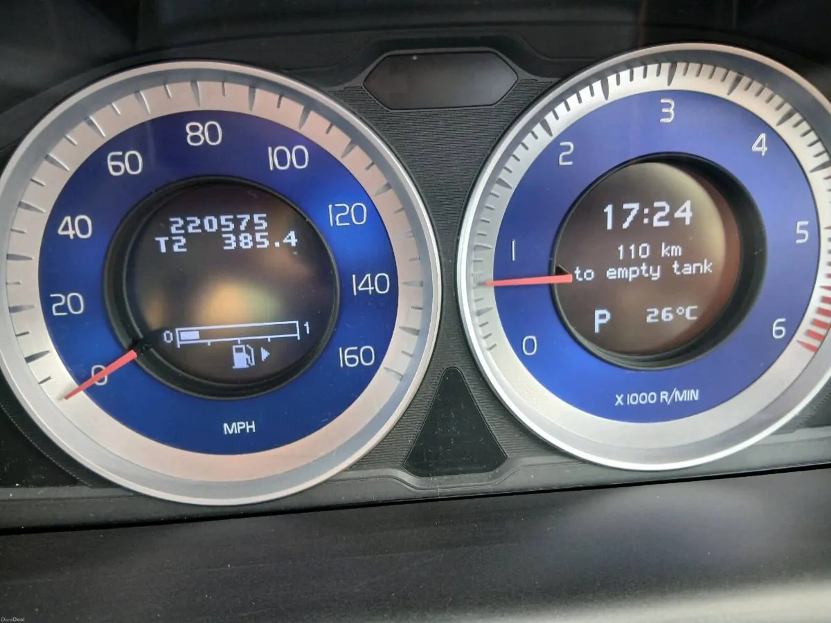 Volvo xc60 2.4 Auto D5 AWD - Image 5