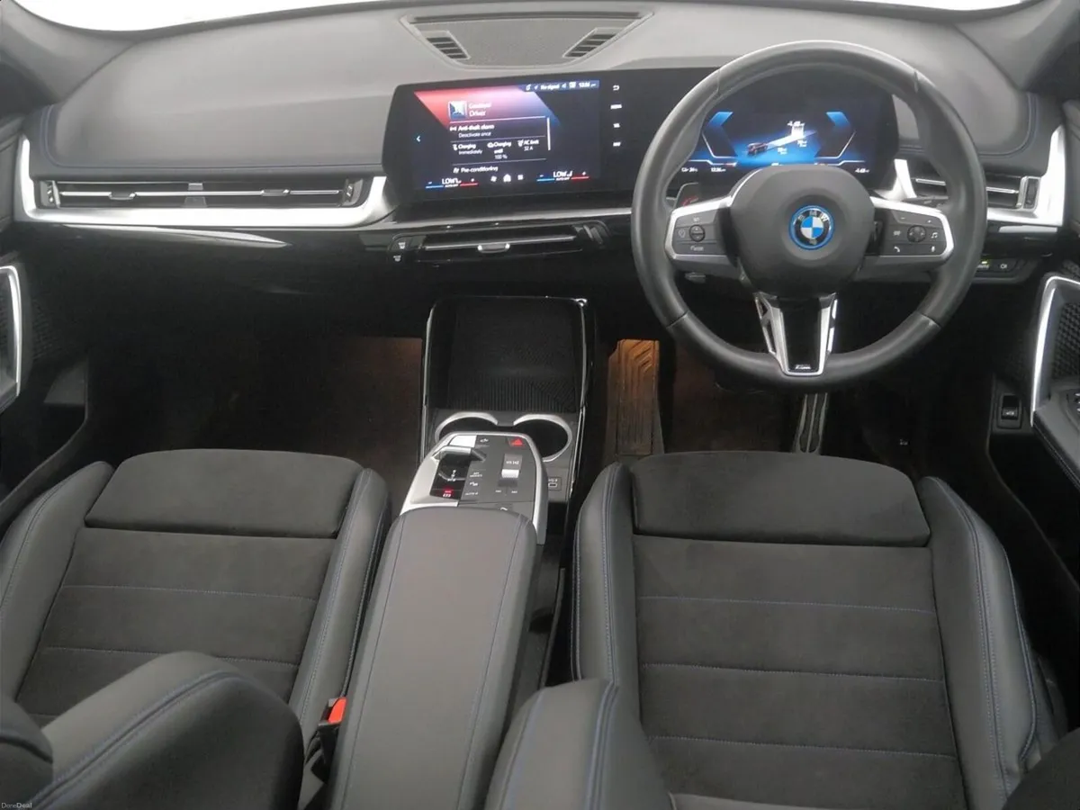 BMW iX1 eDrive20 M Sport - Image 4