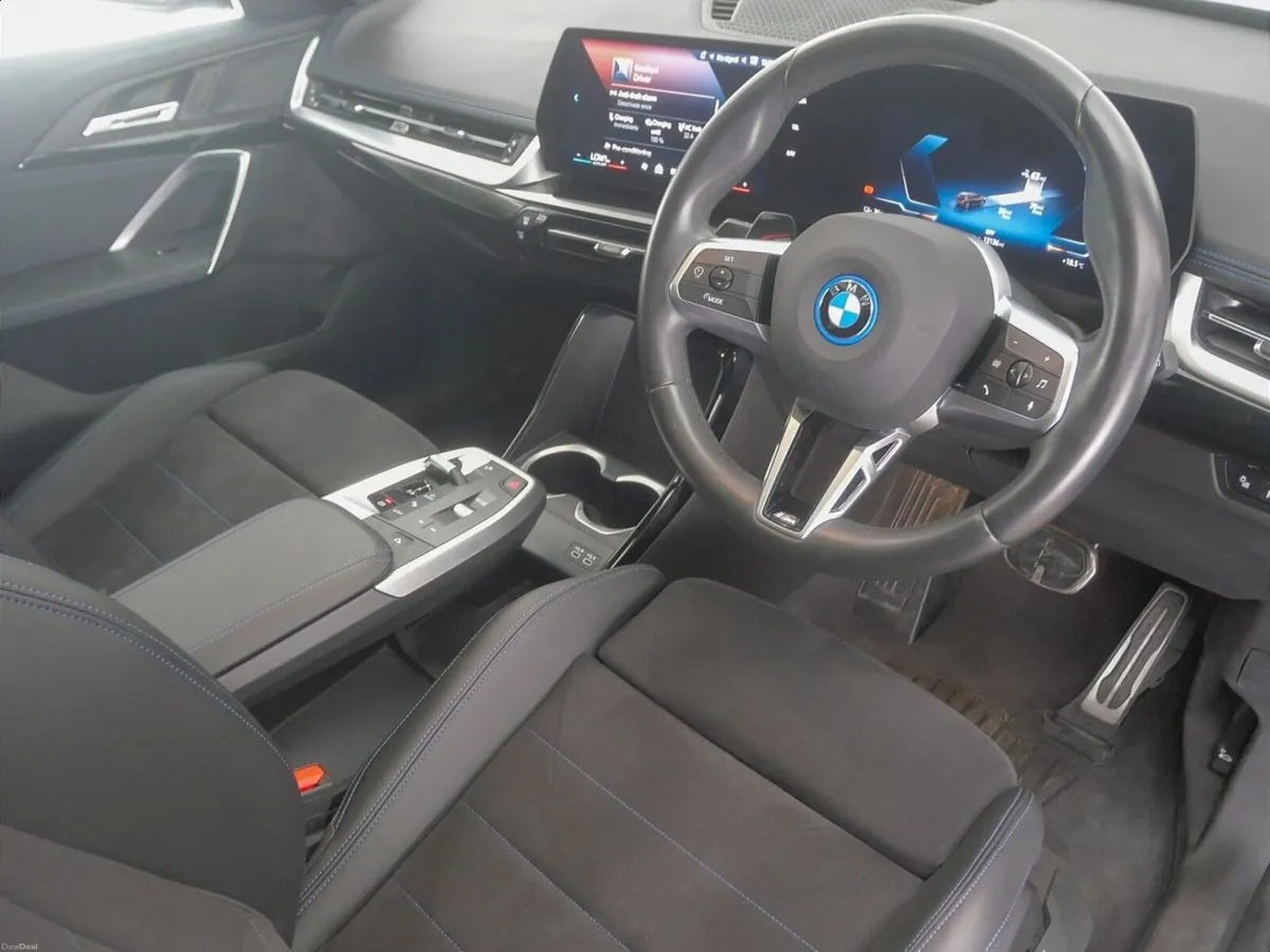 BMW iX1 eDrive20 M Sport - Image 6
