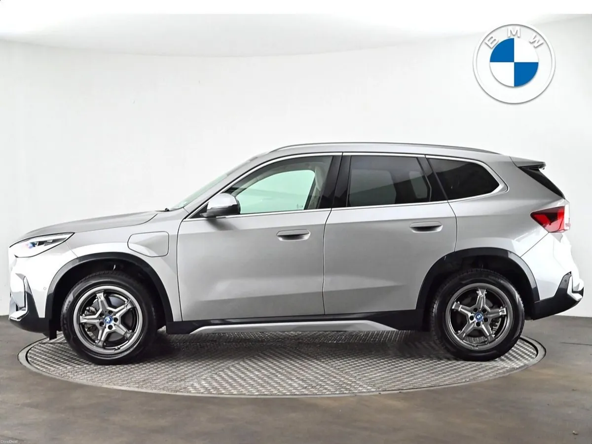 BMW X1 xDrive25e xLine - Image 3