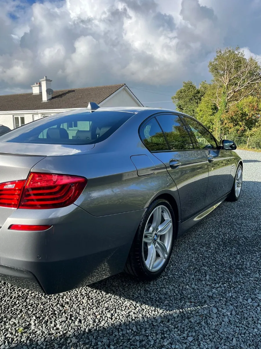 BMW 5-Series 2016 - Image 5