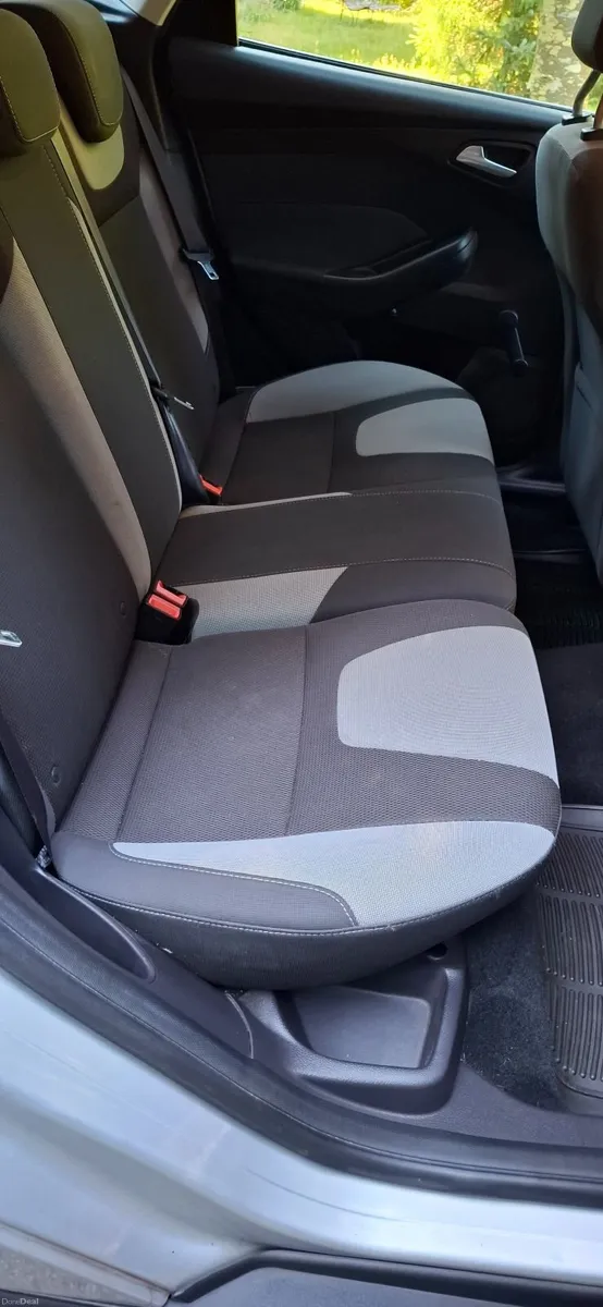 14 Ford Focus  , MINT  ,  NEW NCT 8/27 - Image 6