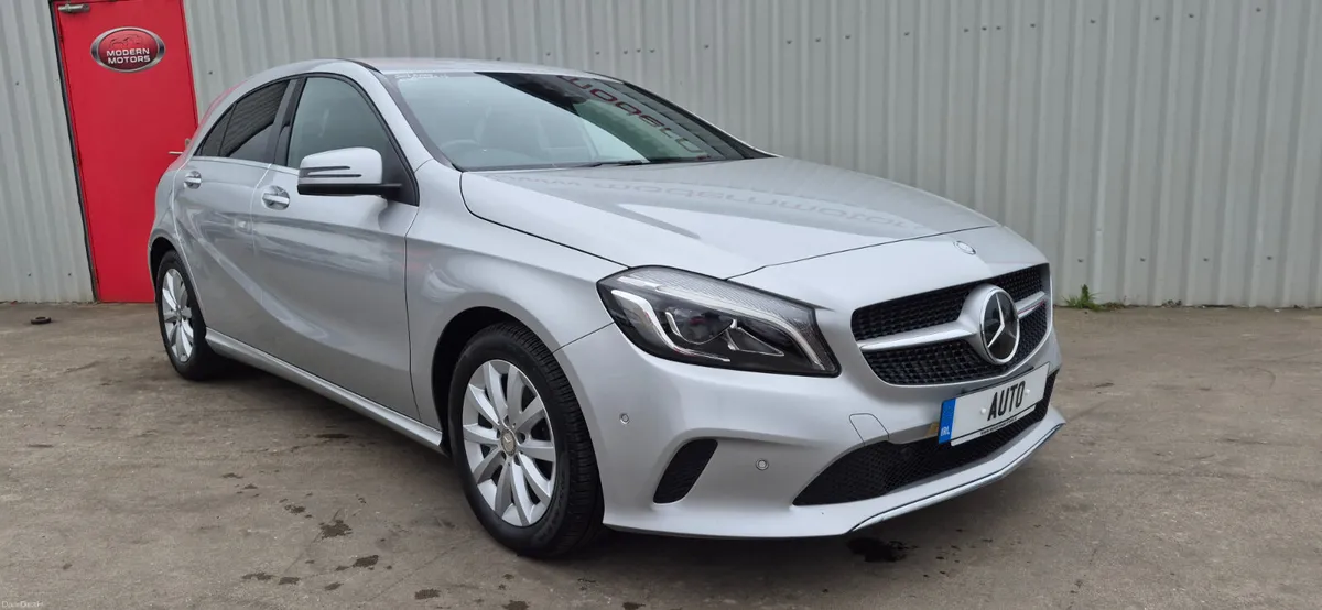Mercedes A180 automatic exec 1.6 petrol low kms - Image 5